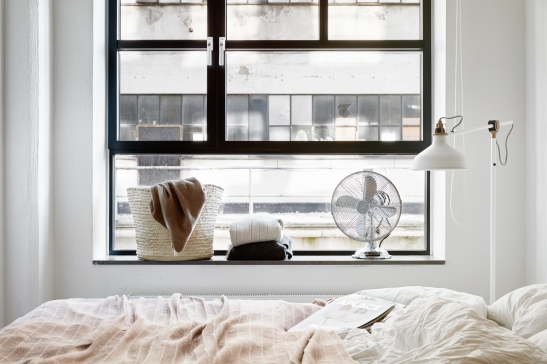 Kvarngränd Stockholm bedroom linnen blanket fan lamp Fantastic Frank